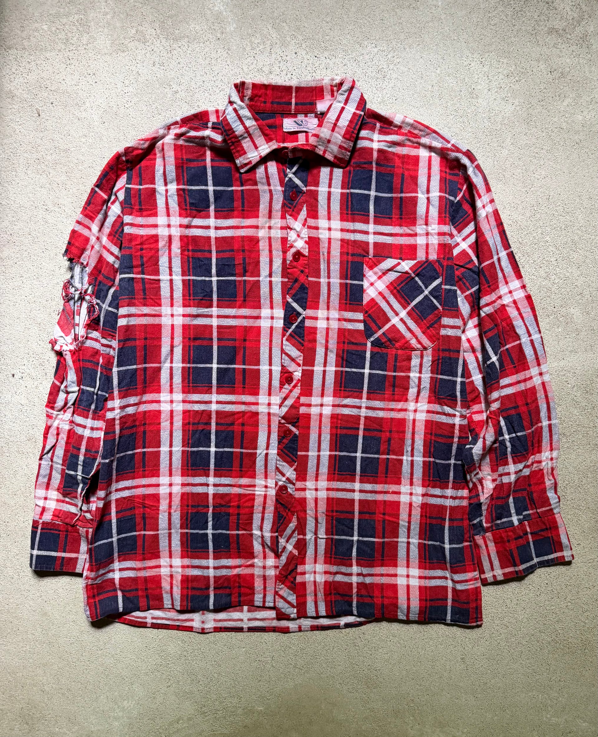 80s Czechoslovakia Plaid Flannel Shirt | Size L