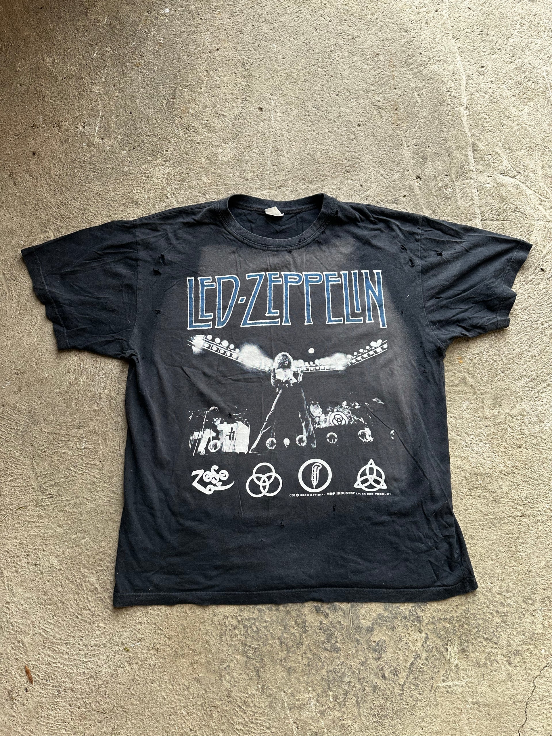 Vintage 2002 Led Zeppelin band t-shirt faded black rock merch size 
