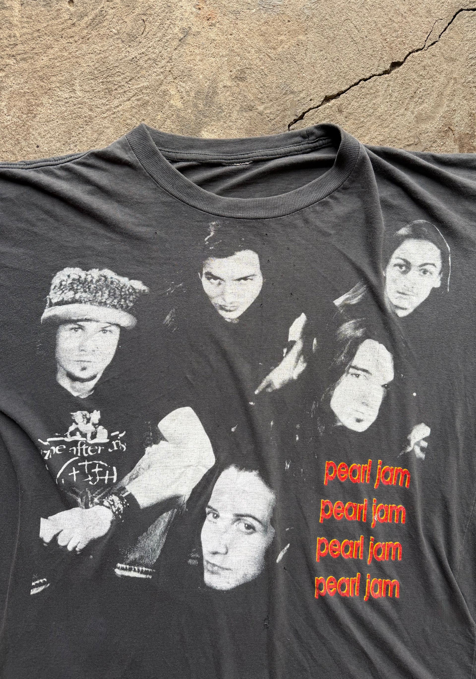90s Pearl Jam Vintage Band T-Shirt | Size L