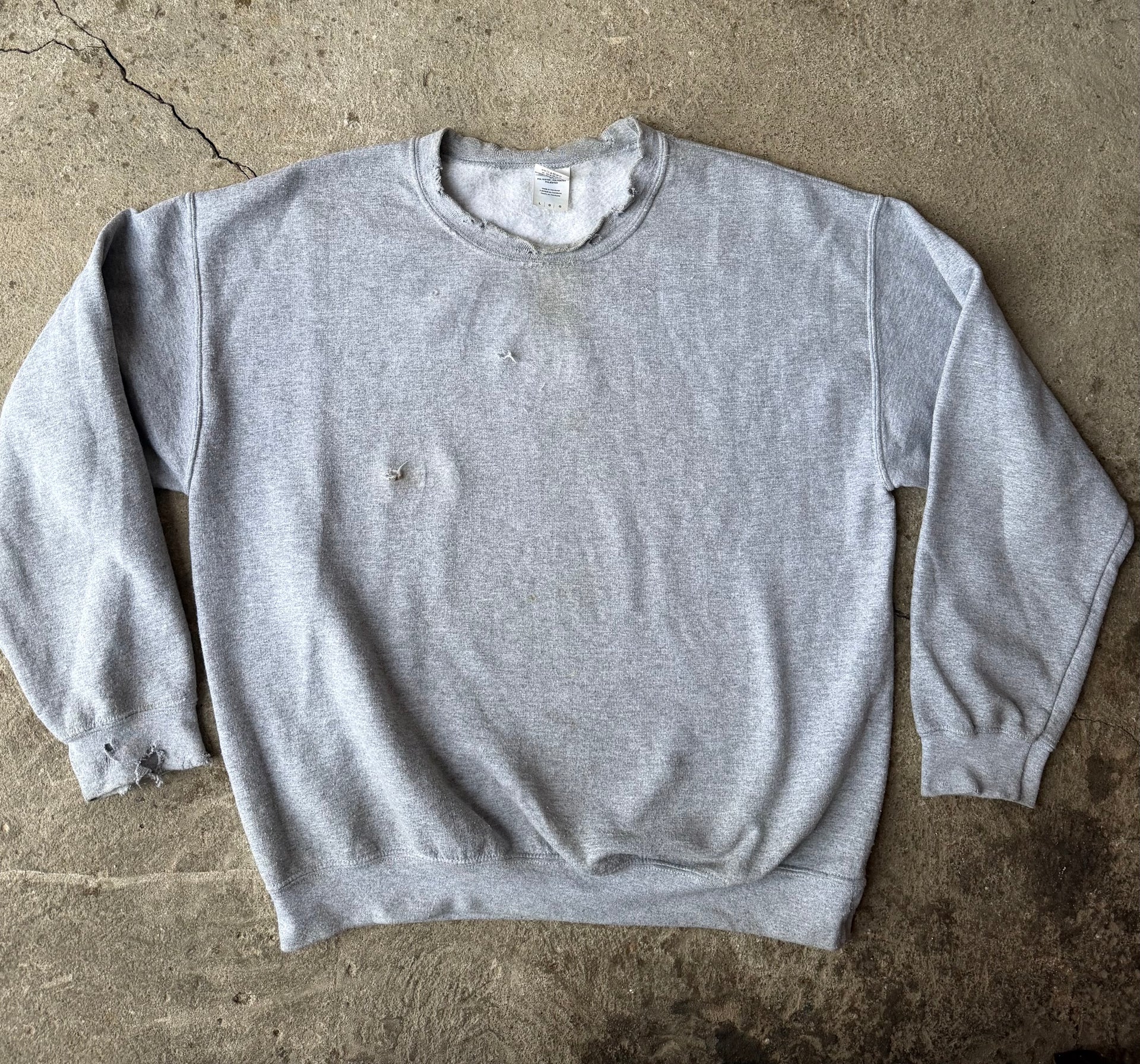 00s Distressed blank sweater | Size L