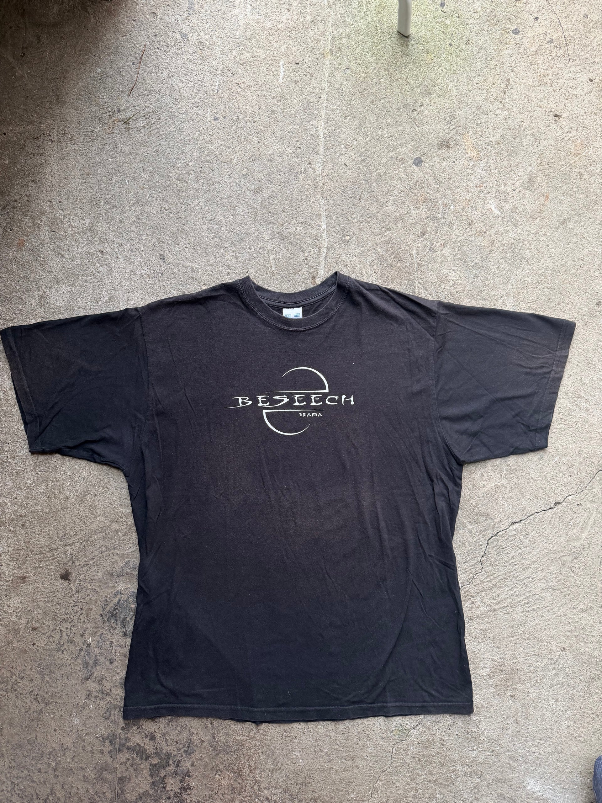 00s Beseech “Drama” Logo T-Shirt | Size L