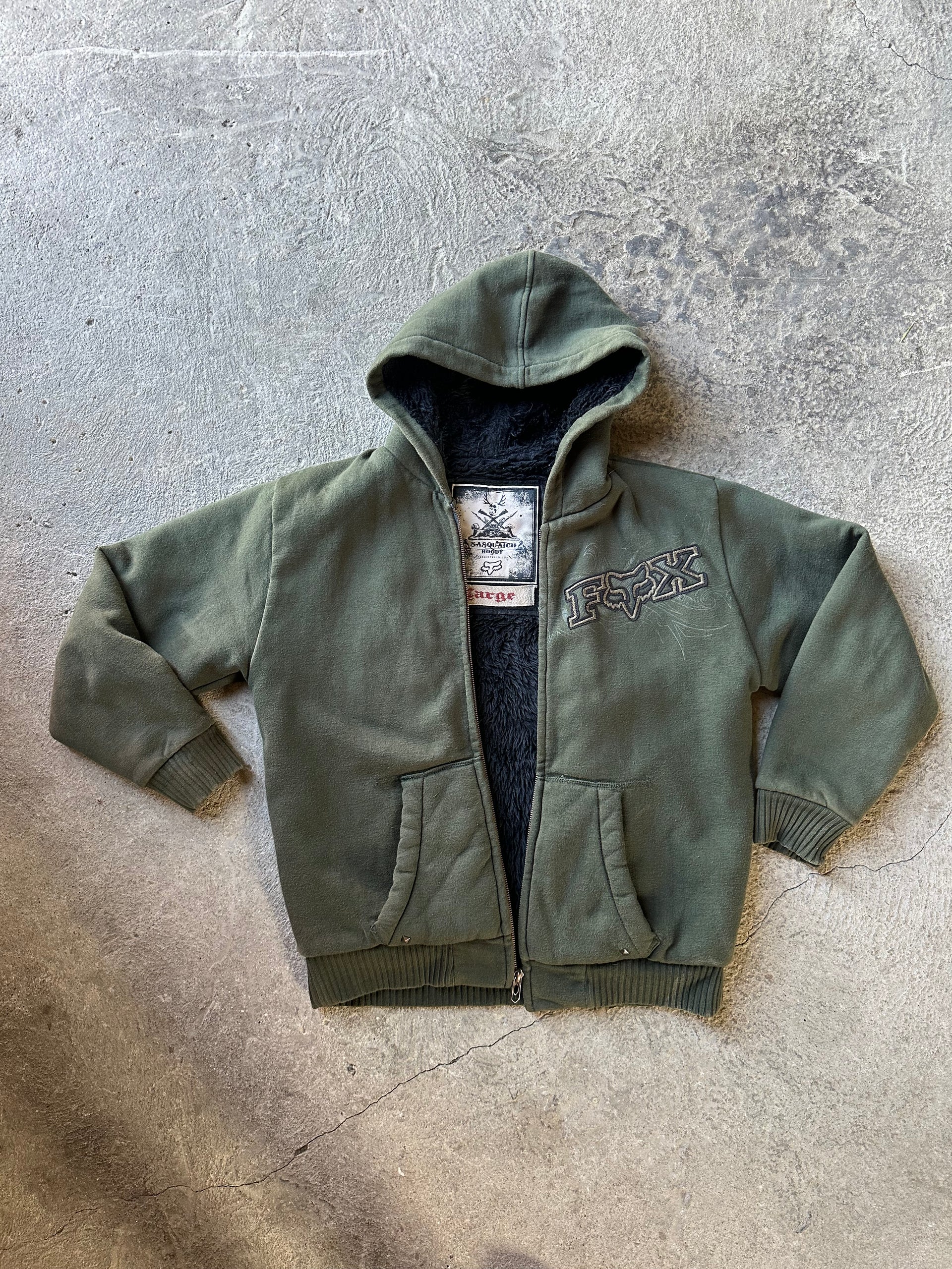 2000s Fox Sasquatch Hoodie Sherpa Lined | Size L