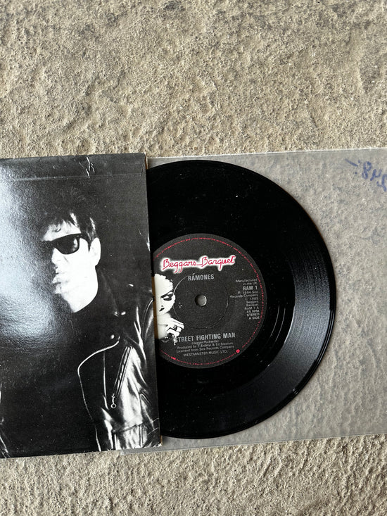 Ramones – Chasing the Night / Howling at the Moon | 7” Vinyl