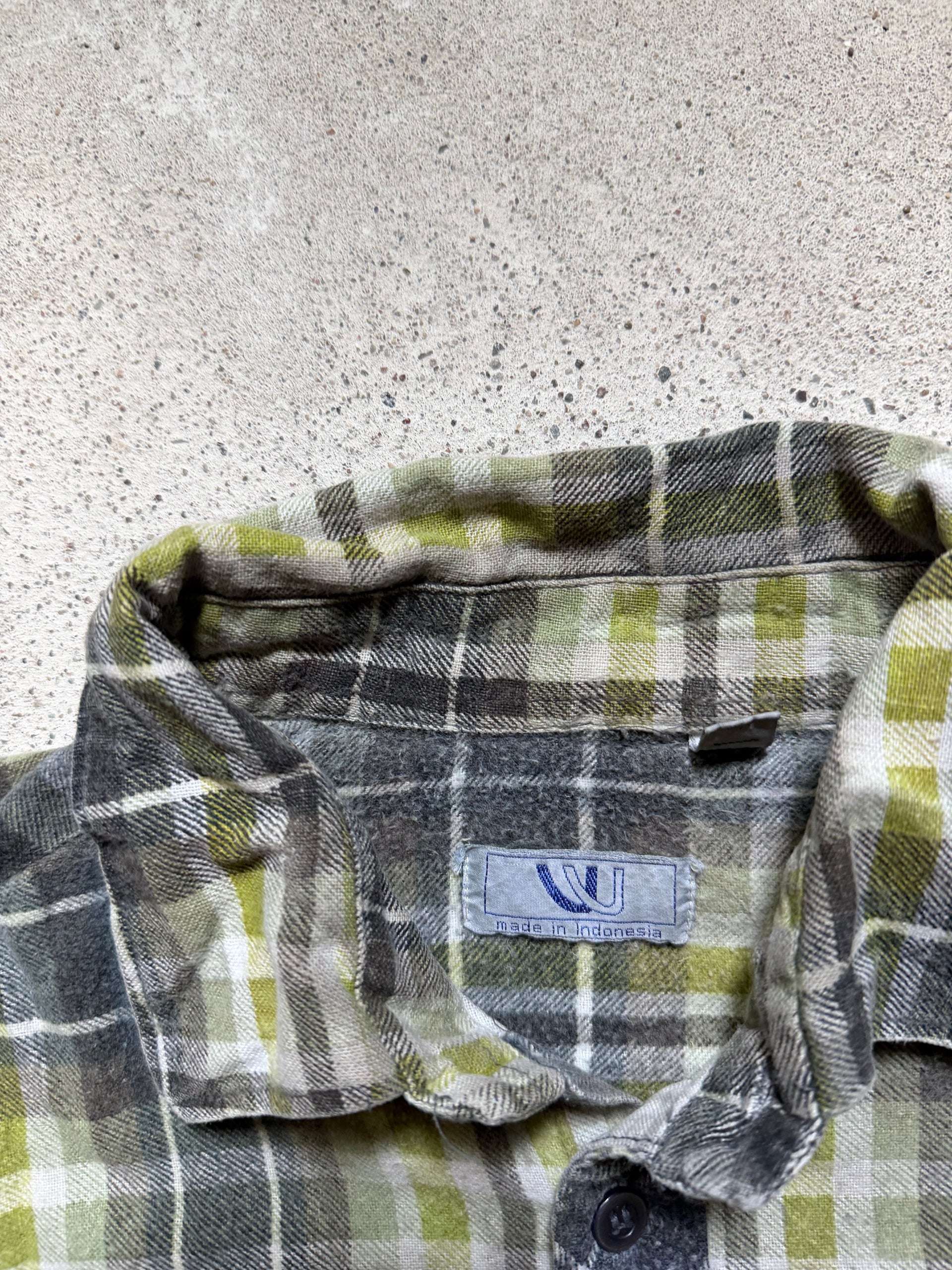 90 Distressed Plaid Flannel Shirt | Size L