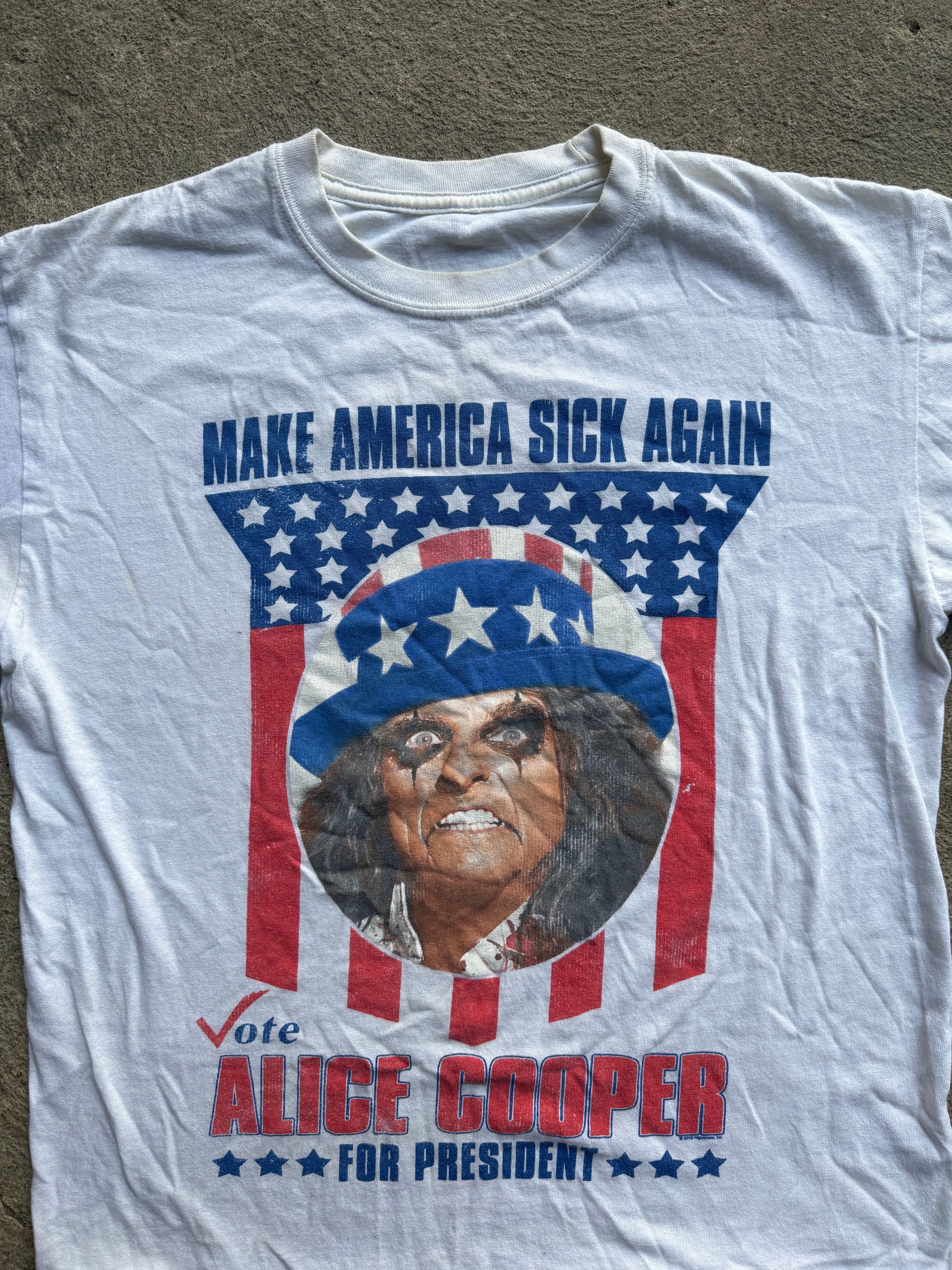 2010s Alice Cooper “Make America Sick Again” Tee | Size M