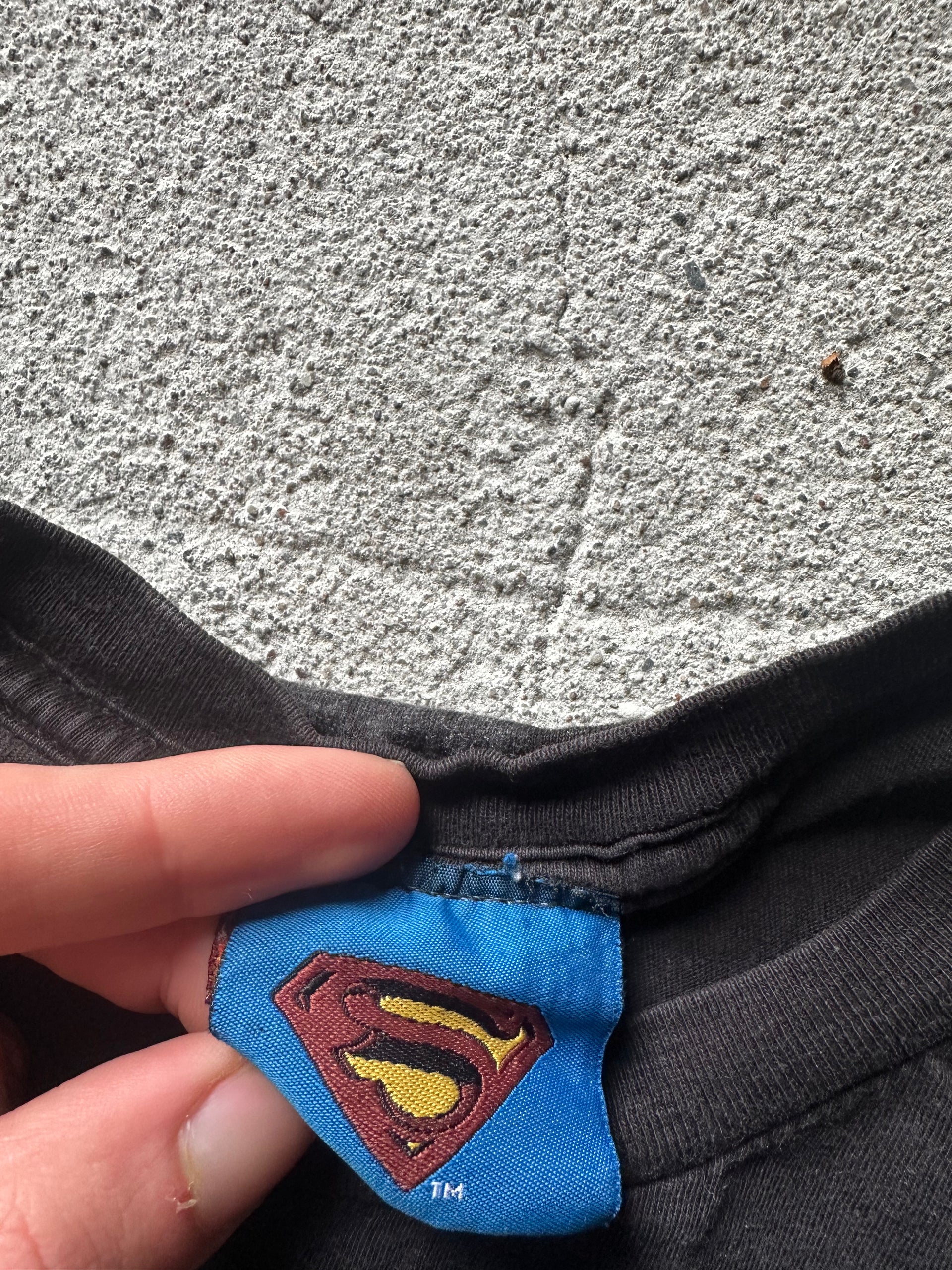 Faded Superman T-shirt – DC Comics (Size S)