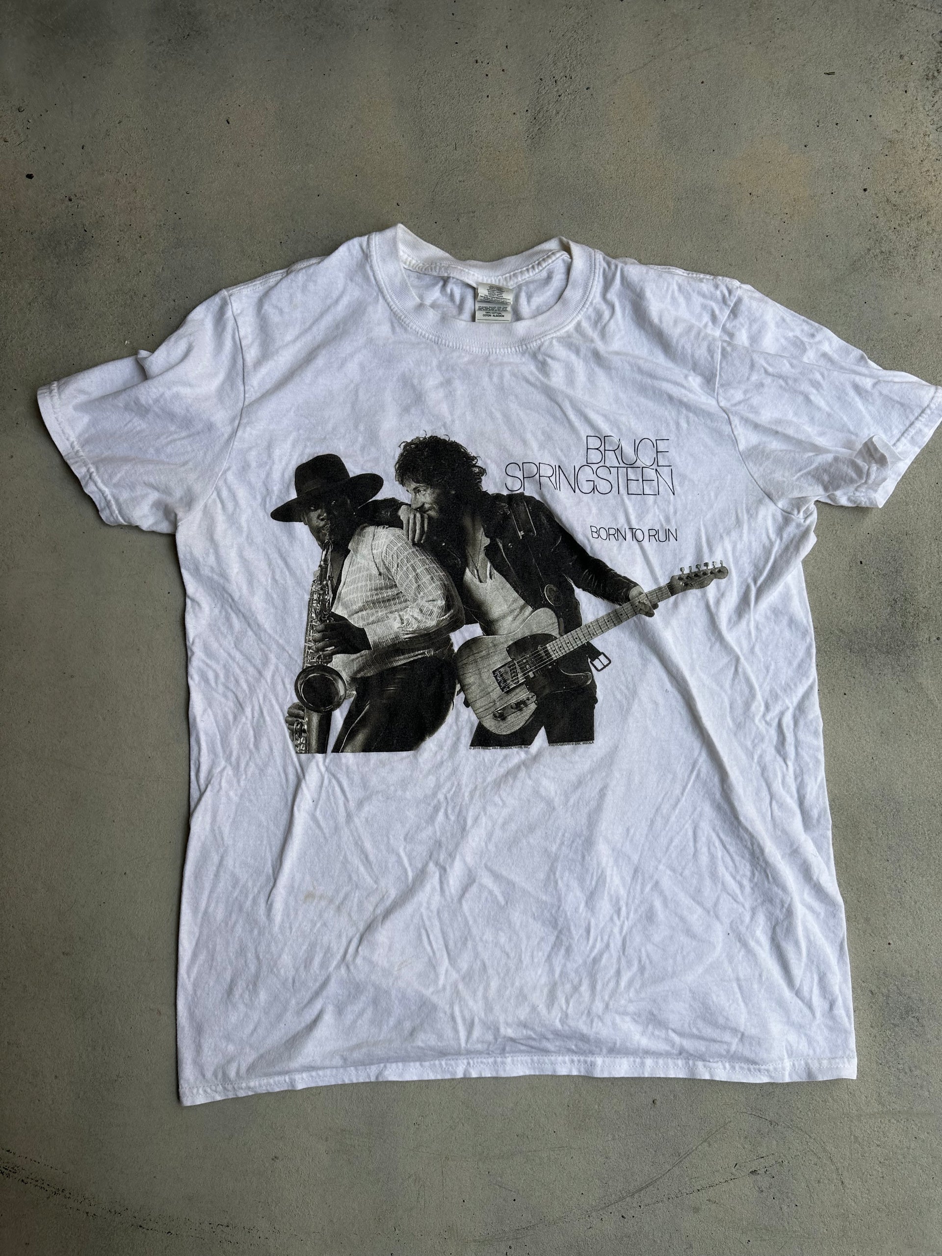 Bruce Springsteen "Born to Run" T-shirt – Gildan, 2010s print.
