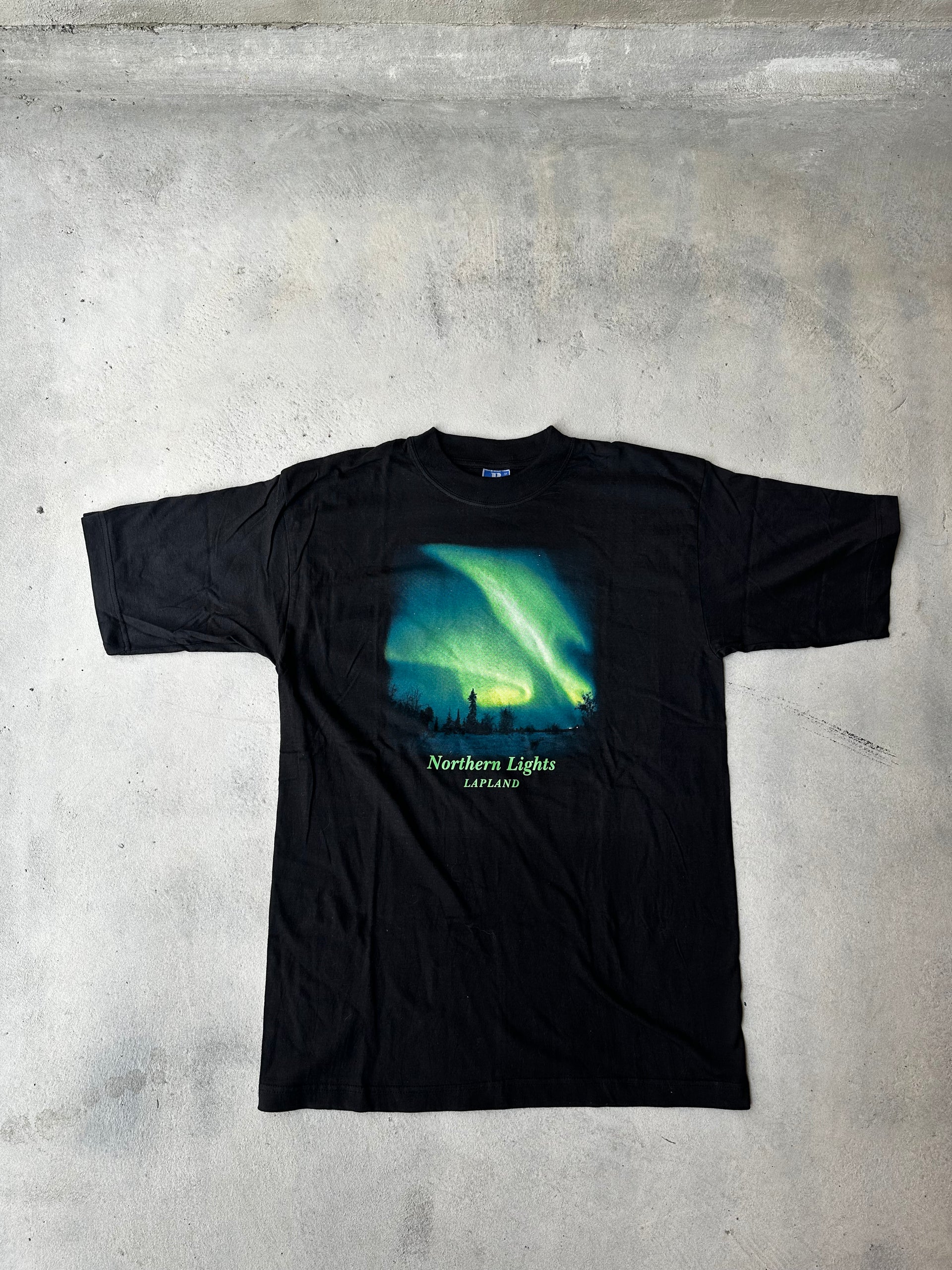 Vintage Northern Lights Lapland T-shirt with aurora borealis print.
