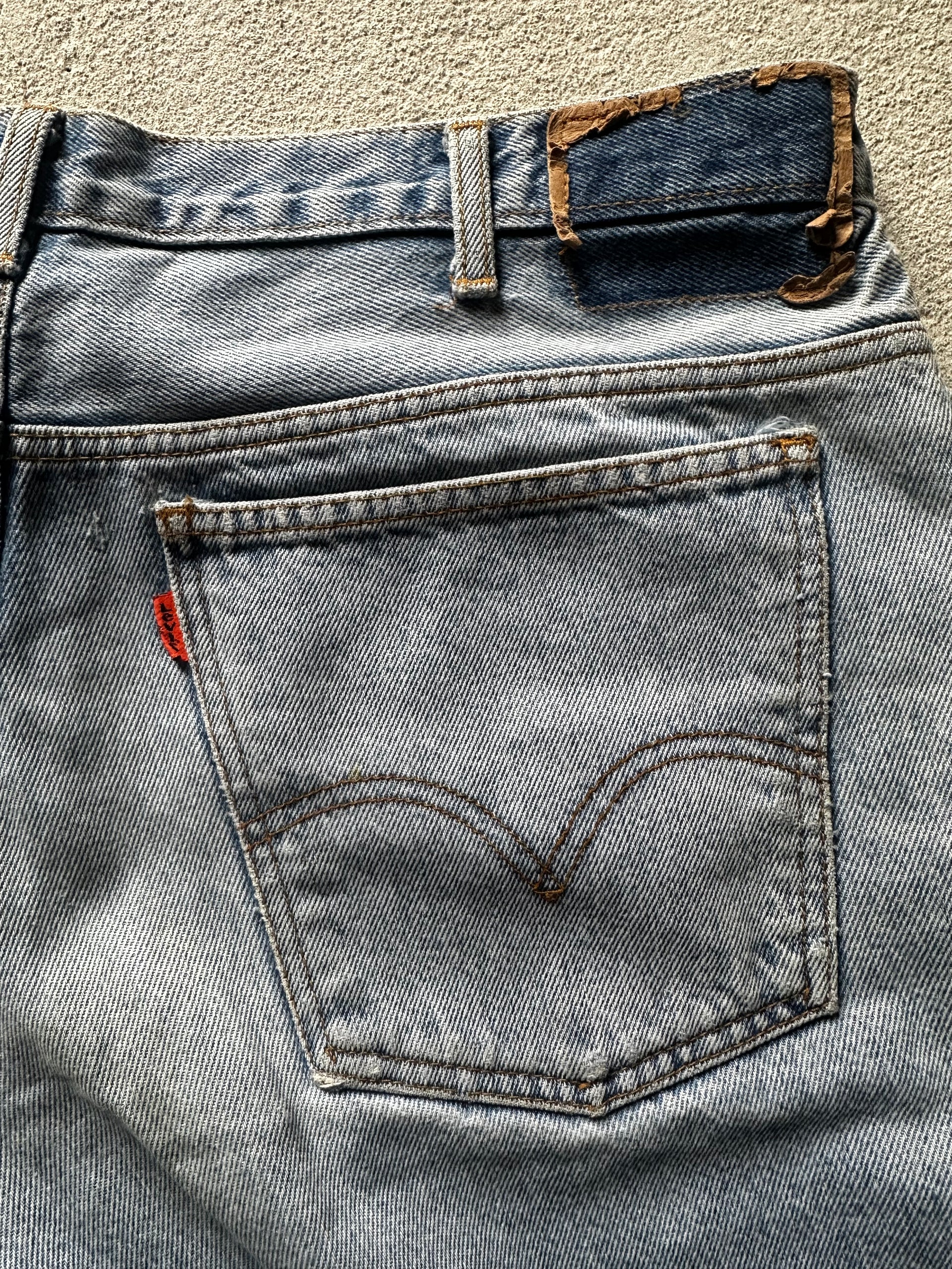 1980s Levi’s 505 Orange Tab Faded denim